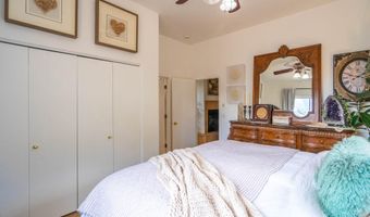 944 W Foothill Dr, Apple Valley, UT 84737
