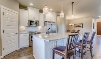 762 NW 28th St Plan: Plan 2237, Battle Ground, WA 98604