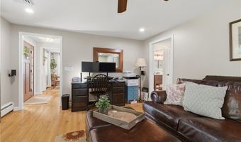 1 Blacksmith Rd, Lincoln, RI 02865