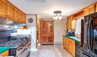 89 Skunk Hill Rd, Hopkinton, RI 02832