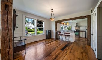 9 First Ave, Branford, CT 06405