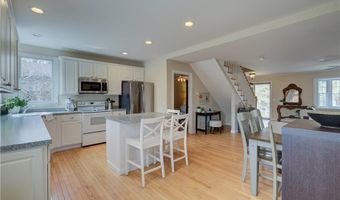 38 Highland Ave, Barrington, RI 02806