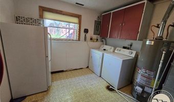 309 W Kewanee Ave, Baker, MT 59313