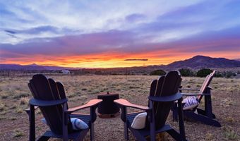 4 Fair Hope Dr, Abiquiu, NM 87510