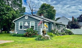 28 Kelsey Rd, Clinton, CT 06413