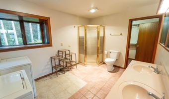 W8076 Eagle Court, Oxford, WI 53952