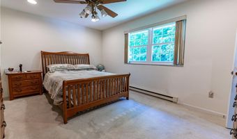 2442 Lisa Ln, Allentown, PA 18104