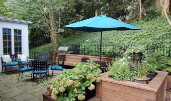 3712 25TH St N, Arlington, VA 22207