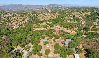 973 Quail Creek Rd, Fallbrook, CA 92028