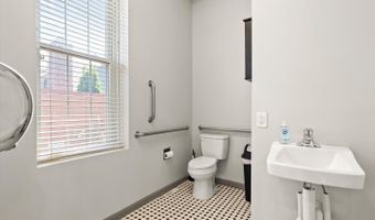 1 Church St, Allentown, NJ 08501
