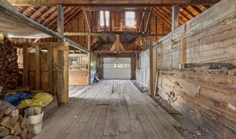 18 Cobb Rd, Belfast, ME 04915