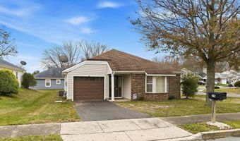 25 Willow Dr, Barnegat, NJ 08005