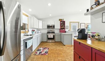 5360 S Highpoint Dr, Albion, IN 46701