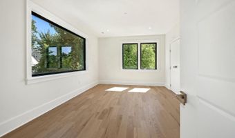 5805 MASSACHUSETTS Ave, Bethesda, MD 20816