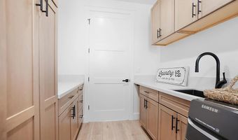 588 Twin Country Ln, Fallbrook, CA 92028