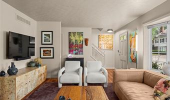 91 Yardley Ln, Akron, OH 44313