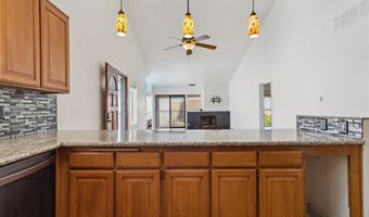 811 Kalpati Crk B, Carlsbad, CA 92008
