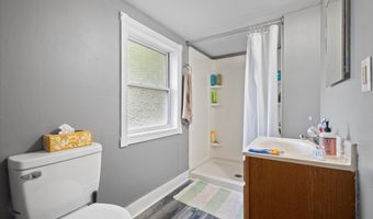 249 Palm St, Bangor, ME 04401
