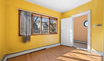 87-43 98th St, Woodhaven, NY 11421