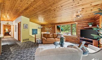 21624 Sean St, Chugiak, AK 99567