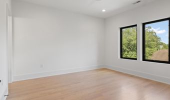 3644 N VERMONT St, Arlington, VA 22207