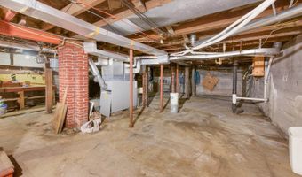 164 7th St, Bangor, ME 04401