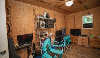 4978 S 11th Rd, Aldrich, MO 65601