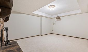 13789 Holyoke Ln, Apple Valley, MN 55124