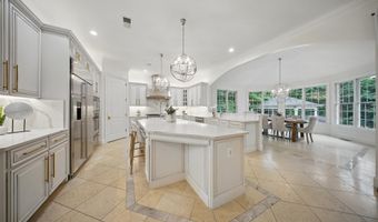 43582 OLD KINDERHOOK Dr, Ashburn, VA 20147
