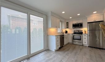 5 The Courtyards, Amherst, NY 14221