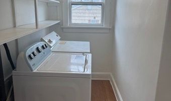 75 Chestnut St, Bethel, CT 06801