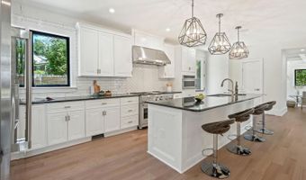 5805 MASSACHUSETTS Ave, Bethesda, MD 20816