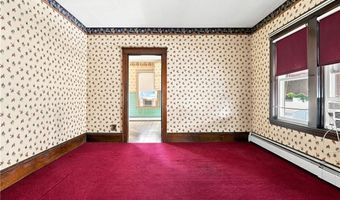29 E Earle St, Cumberland, RI 02864
