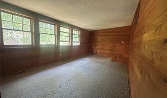 1402 N Mckay Ave NE, Alexandria, MN 56308