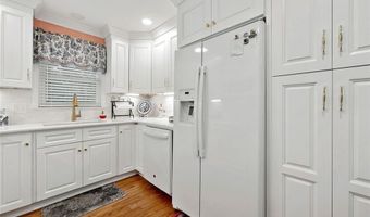 6307 Deerings Holw, Peachtree Corners, GA 30092