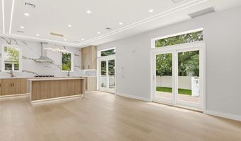 109 Nassau Dr, Albertson, NY 11507