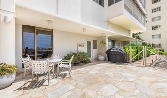 999 Wilder Ave 305, Honolulu, HI 96822