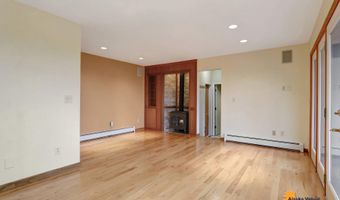 6411 Ridge Tree Cir, Anchorage, AK 99507