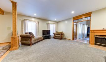 9 University Pl, Amsterdam, NY 12010