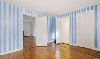 73 Thames St 1, Newport, RI 02840