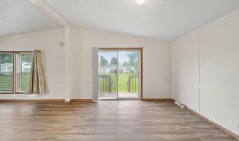 948 Savannah River Dr, Adrian, MI 49221