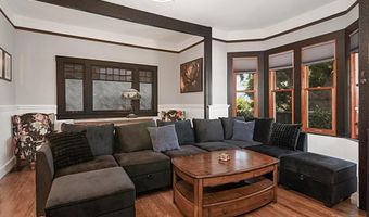 210 S Vine St, Fallbrook, CA 92028