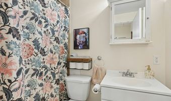995 Massachusetts Ave 102, Arlington, MA 02476