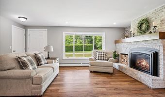 121 Packard Dr, Bangor, ME 04401