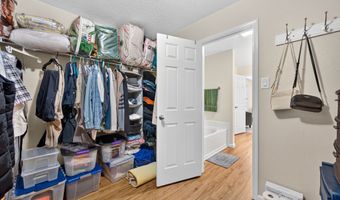 1811 Sonesta Ln, Indianapolis, IN 46217