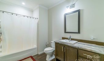 1811 Continental Dr, Albemarle, NC 28001