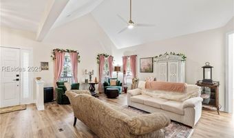 7 Holbrook Dr, Beaufort, SC 29902