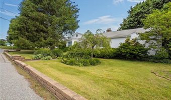 963 Hartford Ave, Johnston, RI 02919