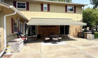 8852 Ridge Hill Dr, Indianapolis, IN 46217