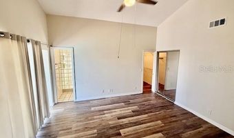 906 CHIPAWAY Dr, Apollo Beach, FL 33572